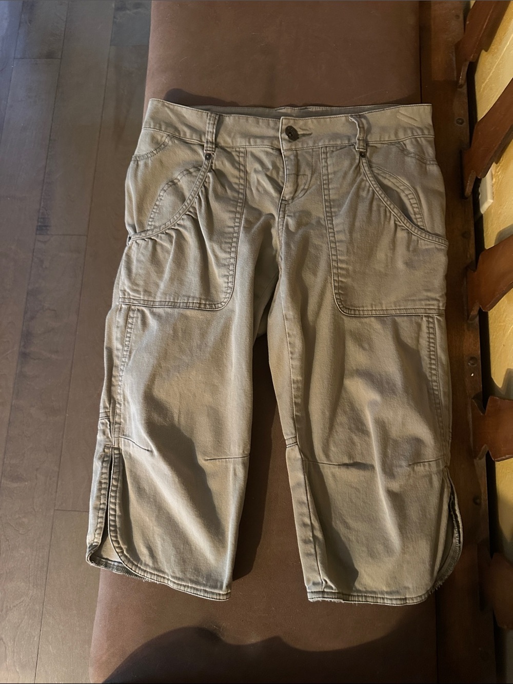 Arizona Jean Co Casual Utility Cargo Capris beige
